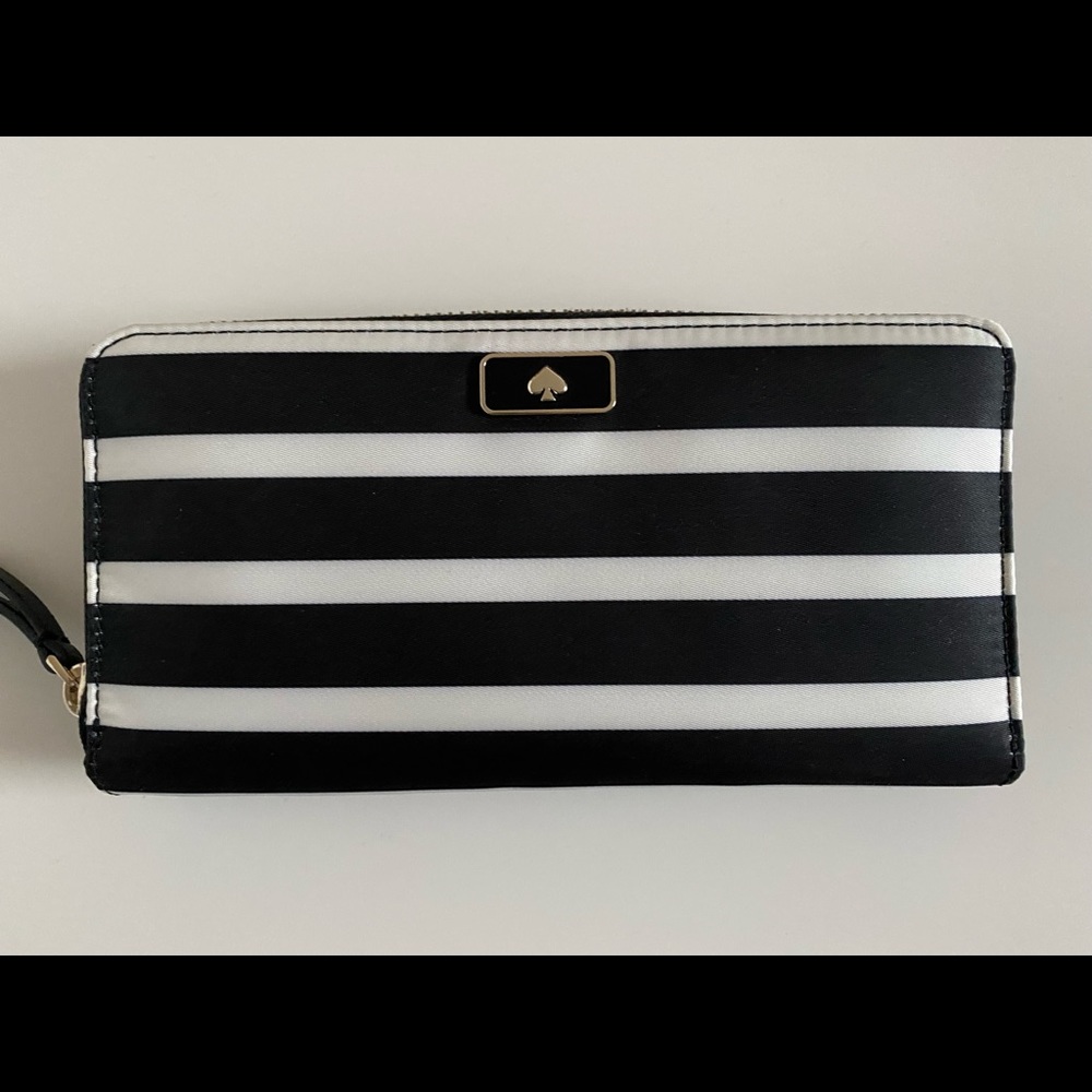 🆕🌸Kate Spade ♠️ Wallet